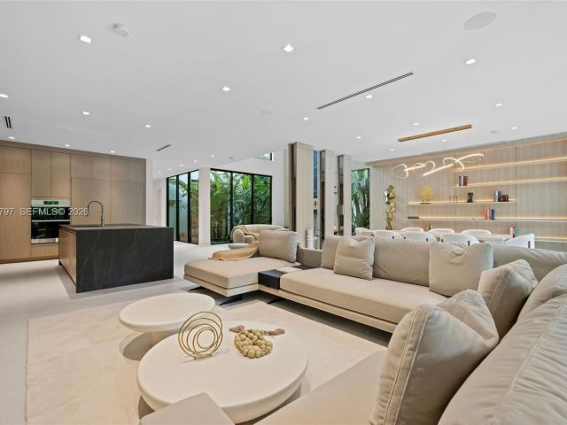 Home for sale at 4534 Sheridan Ave - photo 7523370