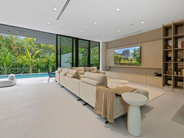 Home for sale at 4534 Sheridan Ave - photo 7523371