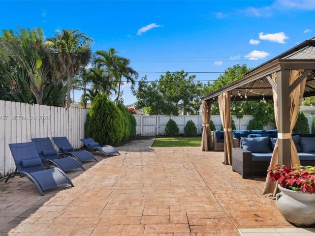 Home for rent at 4306 Johnson St - photo 7523556