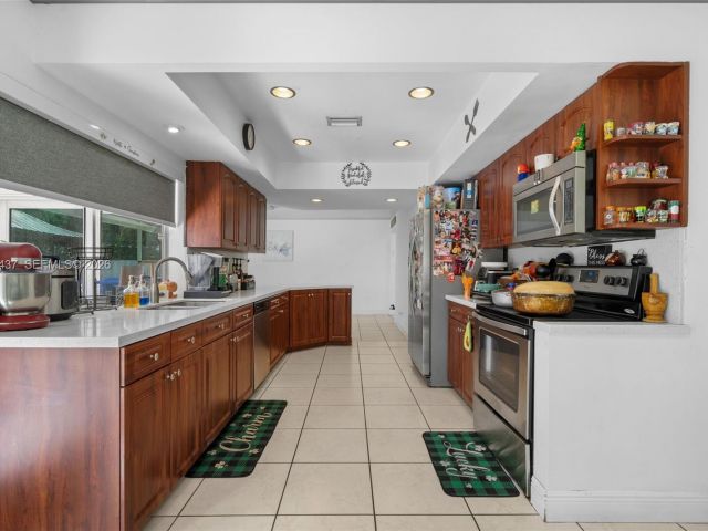 Home for rent at 4306 Johnson St - photo 7523557