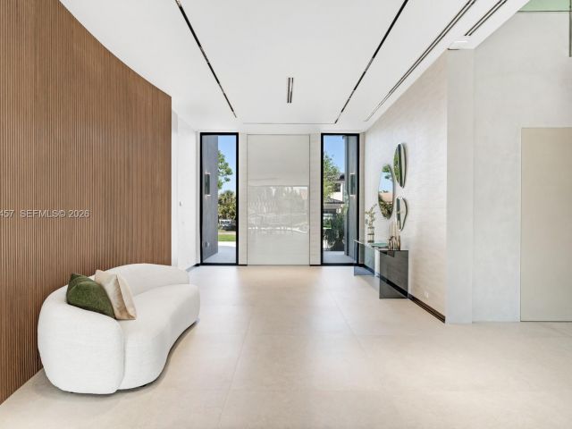 Home for rent at 493 Holiday Dr - photo 7525288