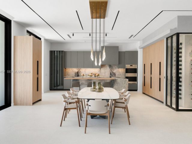 Home for rent at 493 Holiday Dr - photo 7525291