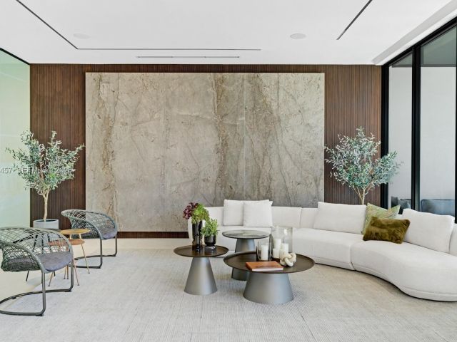 Home for rent at 493 Holiday Dr - photo 7525292