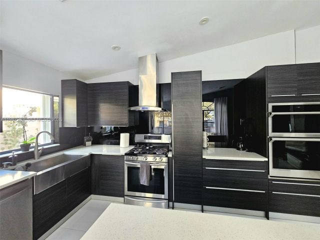 Home for sale at 8003 SW 158th Pl - photo 7524890