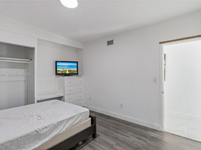 Home for sale at 1110 NE 130th St - photo 7523975