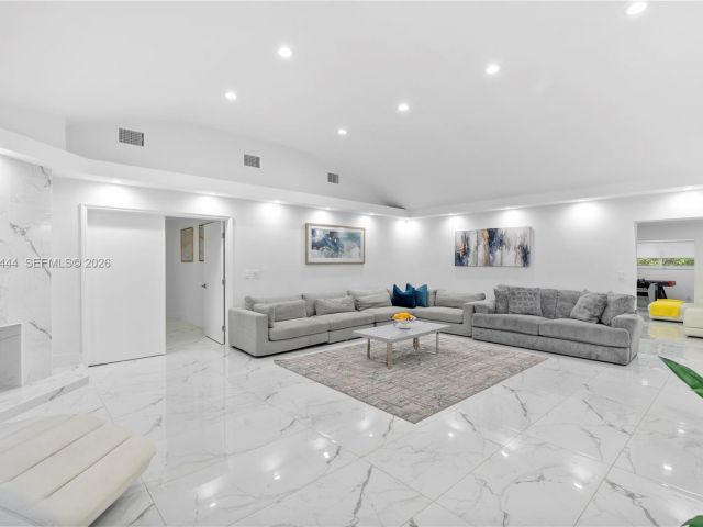 Home for rent at 1247 Jackson St - photo 7524071