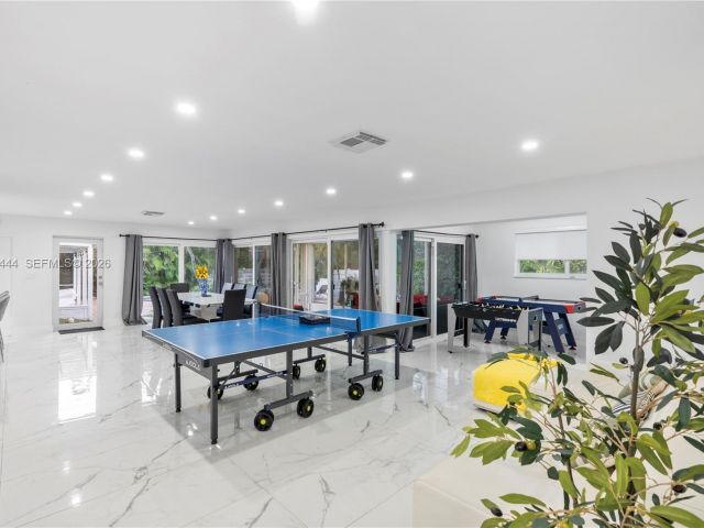 Home for rent at 1247 Jackson St - photo 7524076