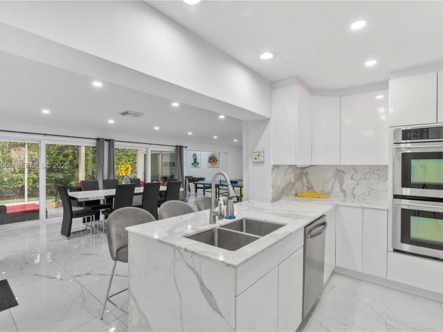 Home for rent at 1247 Jackson St - photo 7524080