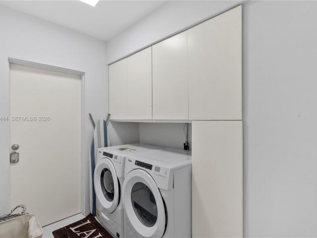 Home for rent at 1247 Jackson St - photo 7524082