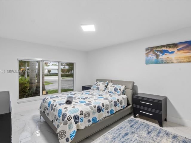 Home for rent at 1247 Jackson St - photo 7524084