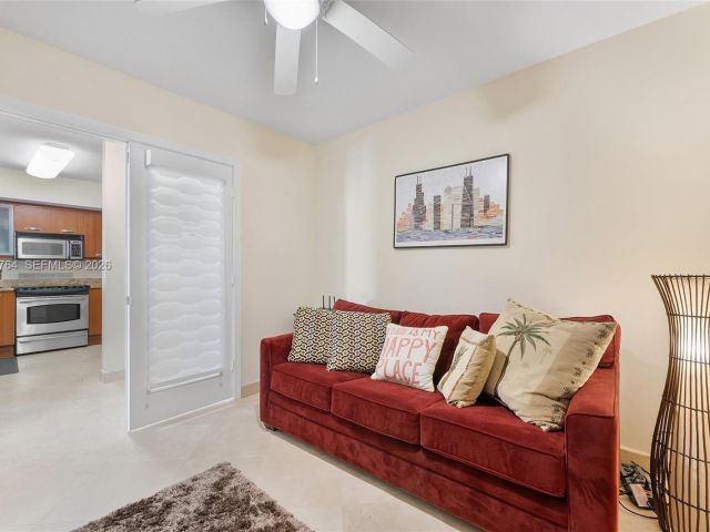 Apartment for sale  Unit #1106 - photo 7526483