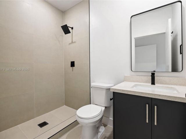 Home for rent at 122 NW 5th Ave - photo 7524740