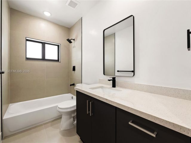 Home for rent at 122 NW 5th Ave - photo 7524743