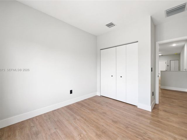 Home for rent at 122 NW 5th Ave - photo 7524753