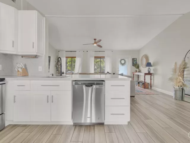 3-bedroom home for sale in Wilton Manors - 2824 NW 6th Avenue - MondialRealty
