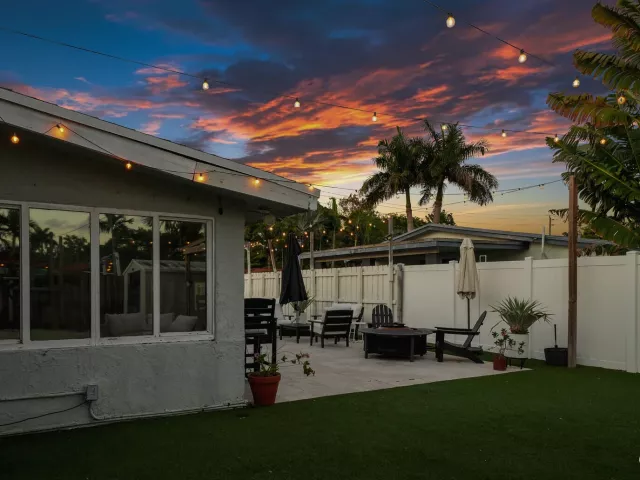 3-bedroom home for sale in Wilton Manors - 2824 NW 6th Avenue - MondialRealty