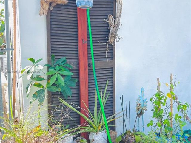 Home for rent at 1175 NE 131st St - photo 7525902