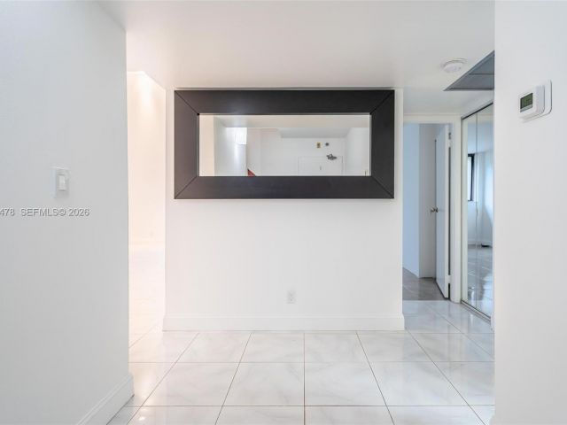 Home for rent at 20347 W Country Club Dr TH15 - photo 7525925