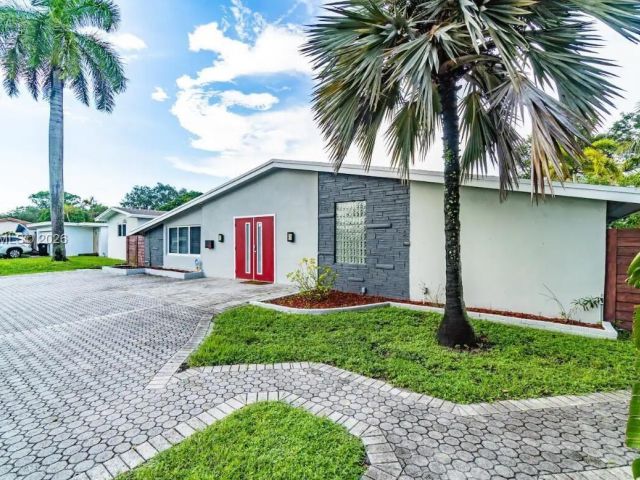 Home for sale at 3161 Riverland Rd - photo 7529949