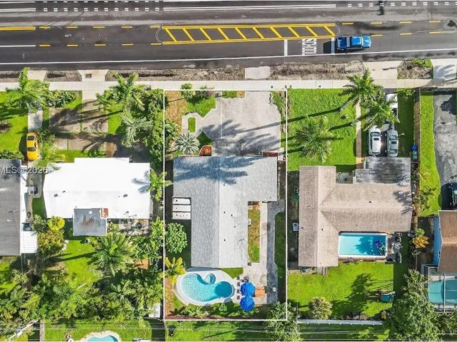 Home for sale at 3161 Riverland Rd - photo 7529954