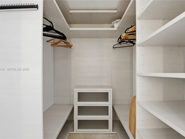 Apartment for sale  Unit #2404 - photo 7533692