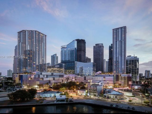 Apartment for sale  Unit #2404 - photo 7533701