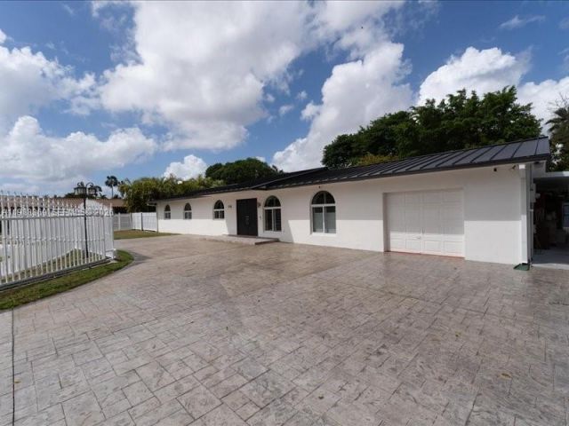 Home for sale at 3345 SW 109th Ct - photo 7525789