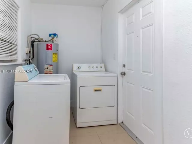 3-bedroom home for sale in Fort Lauderdale - 2714 NW 13th ST - MondialRealty