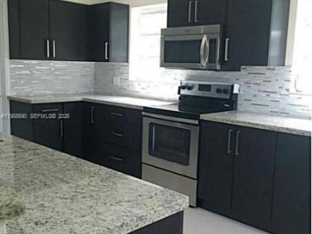 Home for rent at 740 NE 179 TE - photo 7525956