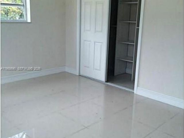 Home for rent at 740 NE 179 TE - photo 7525957