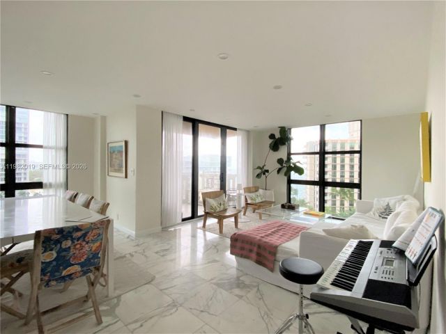 Apartment for rent  Unit #F907 - photo 7526301