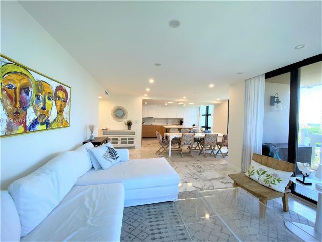 Apartment for rent  Unit #F907 - photo 7526302