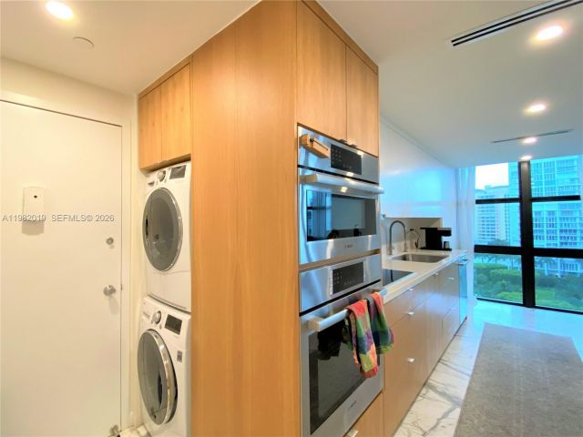 Apartment for rent  Unit #F907 - photo 7526308