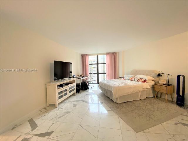 Apartment for rent  Unit #F907 - photo 7526317