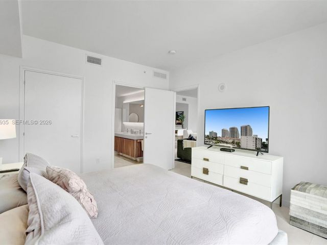 Apartment for rent  Unit #513 - photo 7526006