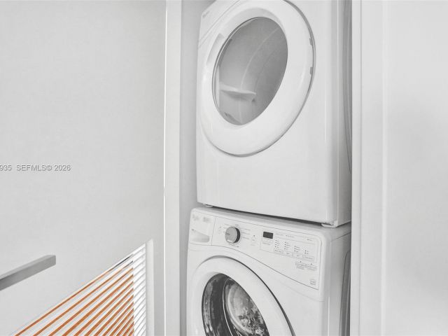 Apartment for rent  Unit #513 - photo 7526012