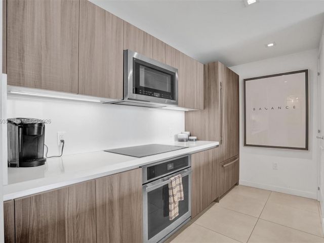 Apartment for rent  Unit #513 - photo 7526015