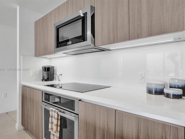 Apartment for rent  Unit #513 - photo 7526016