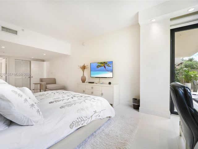 Apartment for rent  Unit #136 - photo 7527793