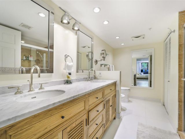 Apartment for rent  Unit #136 - photo 7527794