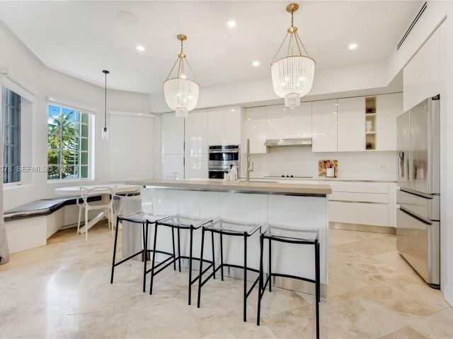 Home for sale at 20765 NE 32nd Ave - photo 7529460