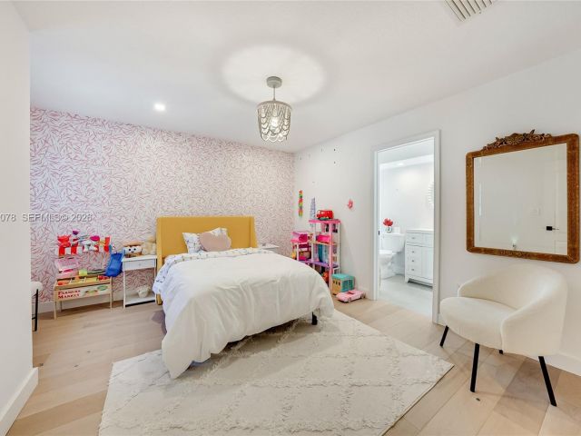 Home for sale at 20765 NE 32nd Ave - photo 7529470