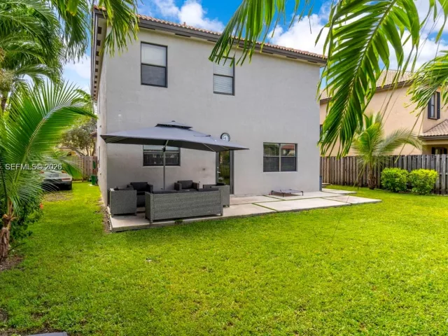 3-bedroom home for rent in Homestead - 11239 SW 243rd Ter 0 - MondialRealty