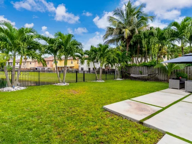 3-bedroom home for rent in Homestead - 11239 SW 243rd Ter 0 - MondialRealty