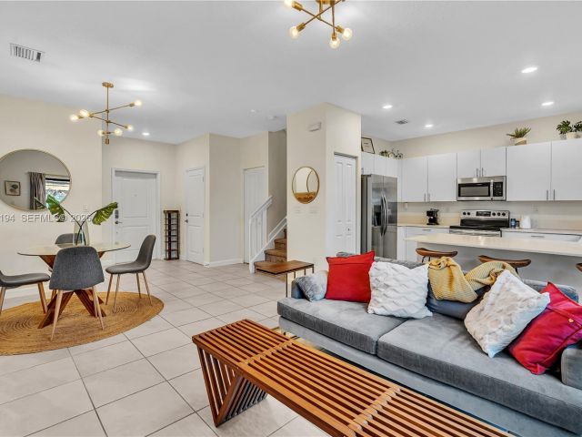 Home for rent at 20433 NW 4th Ct - photo 7526569