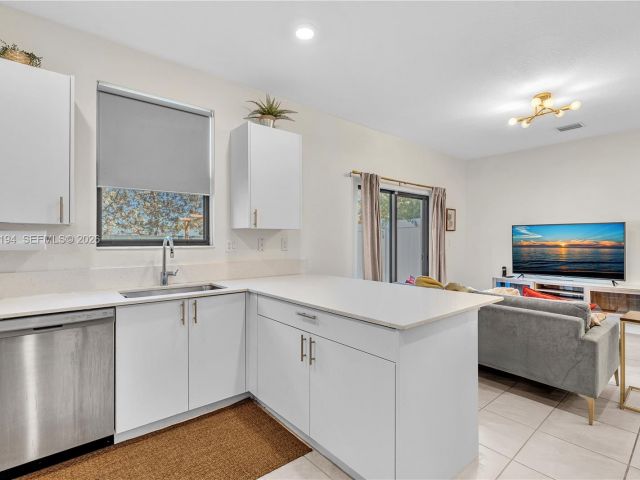 Home for rent at 20433 NW 4th Ct - photo 7526573