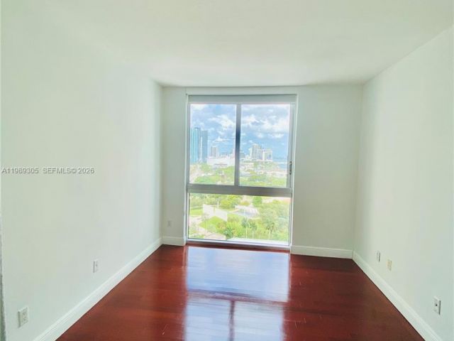 Apartment for rent  Unit #2126 - photo 7527608