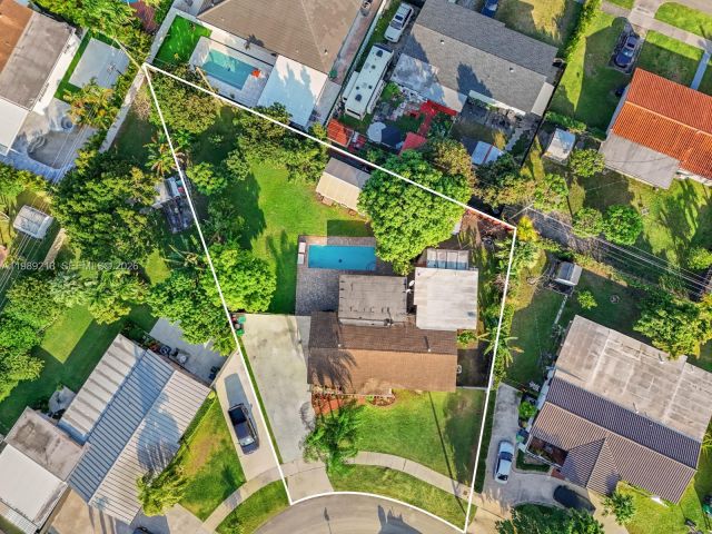 Home for sale at 3605 SW 122nd Pl - photo 7526376