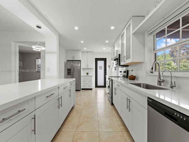 Home for sale at 3605 SW 122nd Pl - photo 7526382