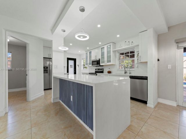 Home for sale at 3605 SW 122nd Pl - photo 7526388